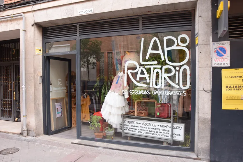 Vitrina a pie de calle del Resucitadero